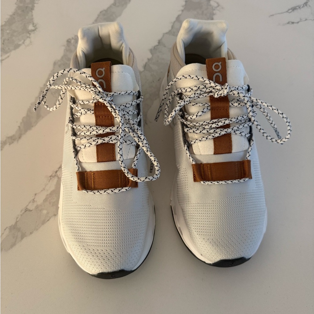 On Running cloudnova White/tan Sneakers 7
